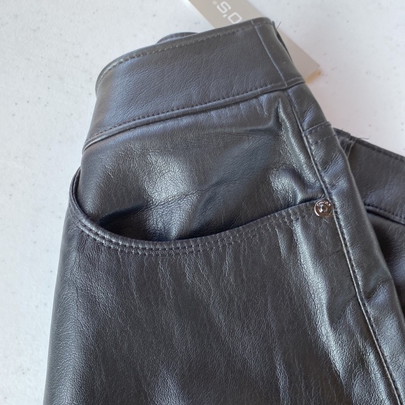 NWT Chicos Faux Leather Jean - Picture 5 of 13